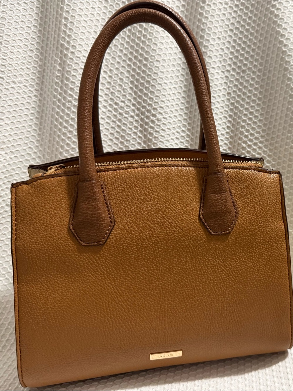 Aldo Caramel Tan Pebbled Shoulder Bag - Picture 2 of 5